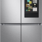 Samsung - 29 cu. ft. Smart 4-Door Flex refrigerator with Family Hub and Beverage Center - Stainless steel