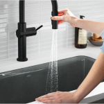 KOHLER  Vibrant Stainless Single Handle Pull-down Touchless Kitchen Faucet with Sprayer Function