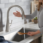 KOHLER  Graze Matte Black Single Handle Pull-down Touchless Kitchen Faucet with Sprayer Function