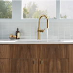 KOHLER  Vibrant Brushed Moderne Brass Single Handle Pull-down Touchless Kitchen Faucet with Sprayer Function