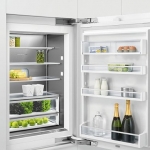 Fisher & Paykel - 24in. 12.1 cu.ft. Bottom-Freezer Built-In Column Refrigerator with Stainless Interior and Internal Ice and Water - Custom Panel Ready