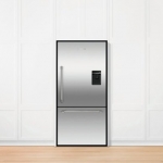 Fisher & Paykel - 17.1 Cu. Ft. Bottom-Freezer Counter-Depth ActiveSmart Refrigerator Ice Water - Silver