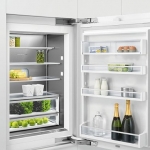 Fisher & Paykel - 30in. 12.1 cu.ft. Bottom-Freezer Built-In Column Refrigerator with White Interior and Internal Ice and Water - Custom Panel Ready