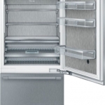 Thermador - Freedom Collection 19.5 cu. ft. Bottom Freezer Built-in Smart Refrigerator with Professional Series Handles - Silver